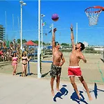 Arena Con Piscina Отель 3*