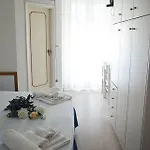 Arena Con Piscina Отель Каттолика