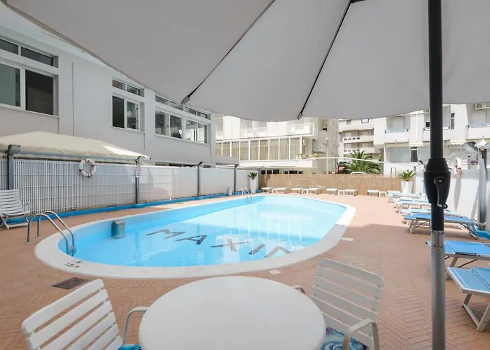 Arena Con Piscina 3*