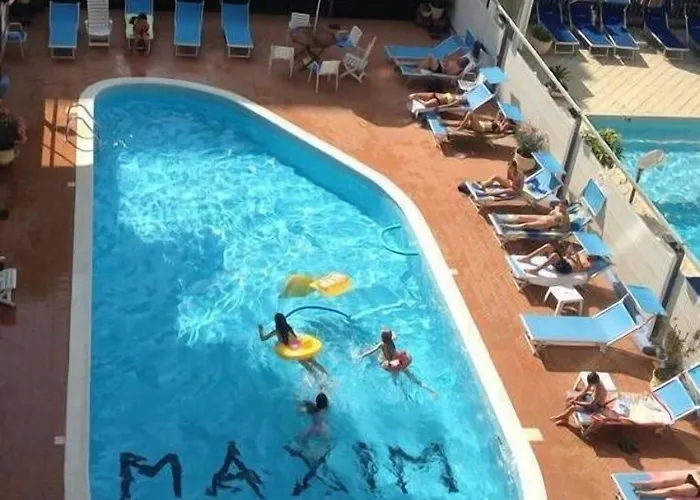 Arena Con Piscina 3*