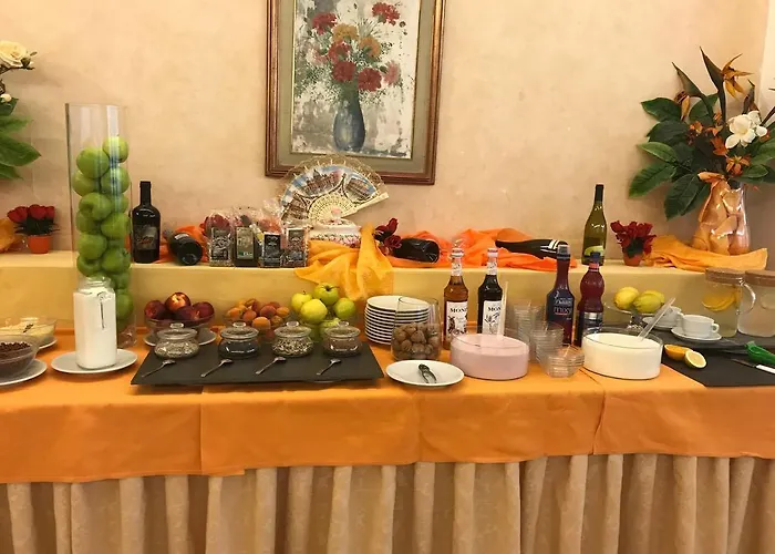 Arena Con Piscina Otel 3*