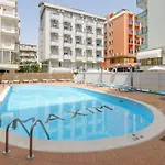 Hotel Arena Con Piscina Cattolica