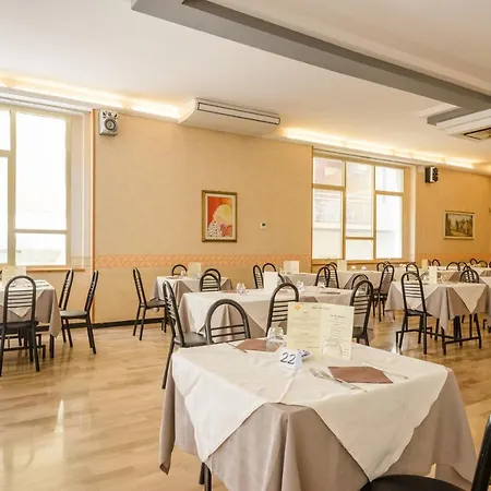 Hotel Marea Con Piscina Nuova Gestione Cattolica