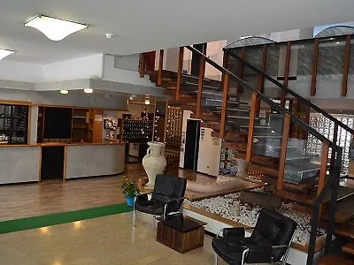 Arena Con Piscina 3*