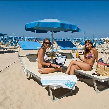 Marea Con Piscina Nuova Gestione Cattolica