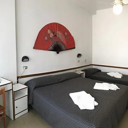 Marea Con Piscina Nuova Gestione كاتوليكا