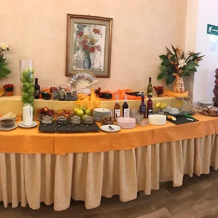 Arena Con Piscina Hotel Cattolica