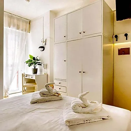 Marea Con Piscina Nuova Gestione Hotel Cattolica