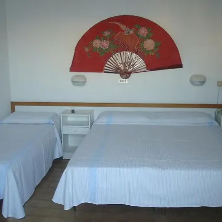 Marea Con Piscina Nuova Gestione 3* Cattolica