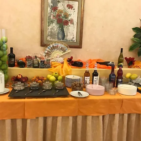 Arena Con Piscina מלון 3*