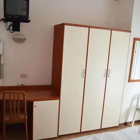 Arena Con Piscina 3* קאטוליקה