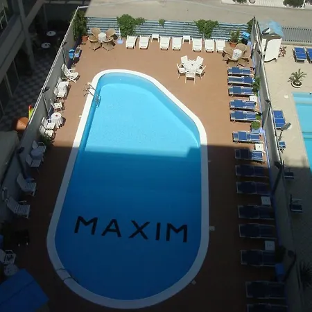 Arena Con Piscina Hotel