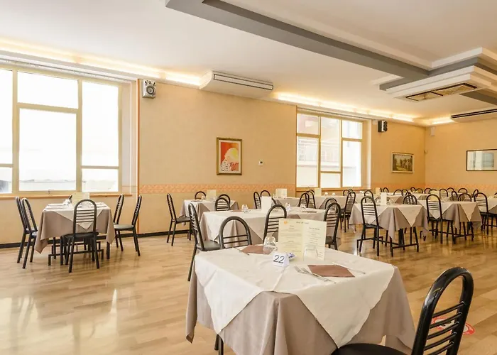 Arena Con Piscina Cattolica