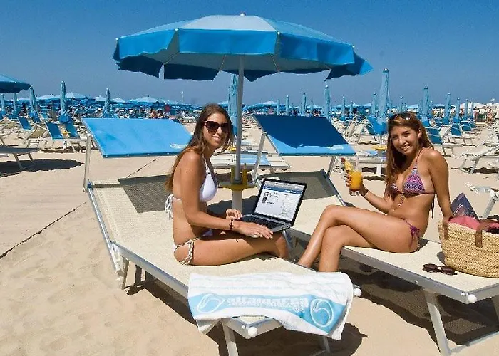 Arena Con Piscina Cattolica