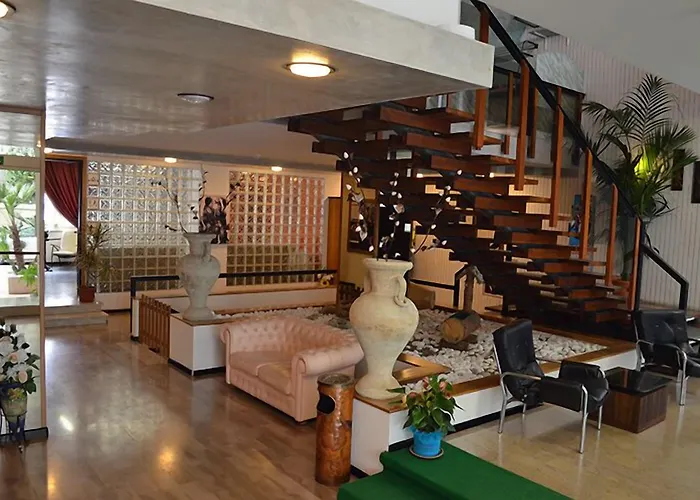 Arena Con Piscina Cattolica