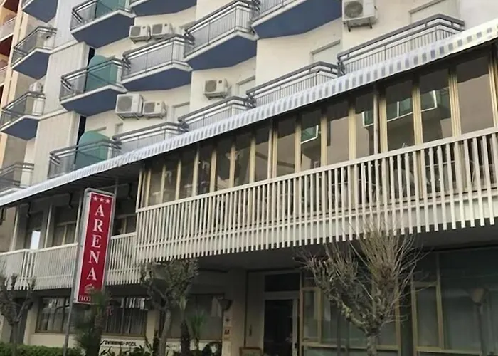 Hotel Arena Con Piscina 3*