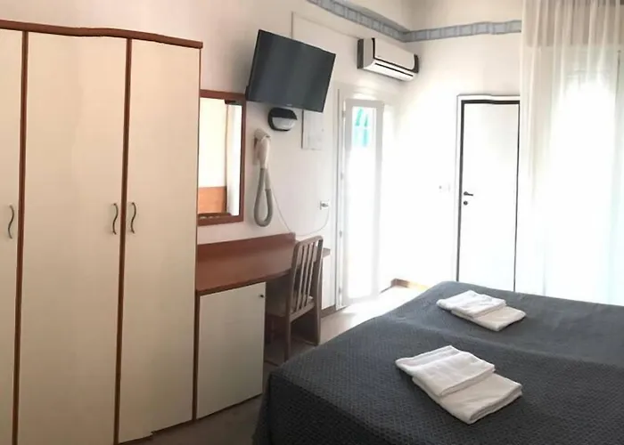 Ξενοδοχείο Arena Con Piscina 3*