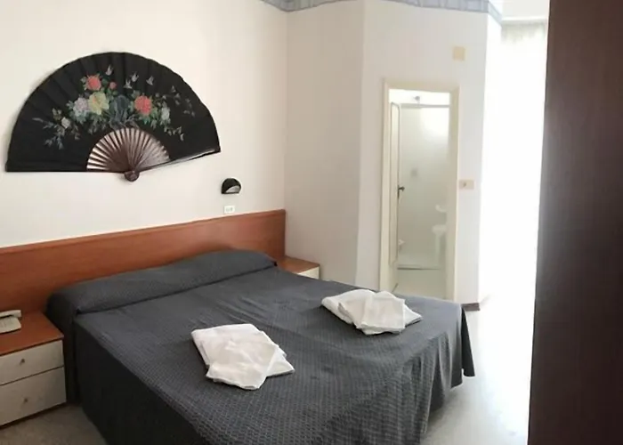 Hotel Arena Con Piscina 3*