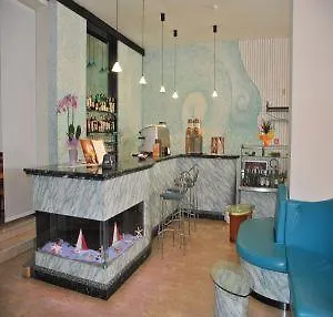 Arena Con Piscina Hotel Cattolica