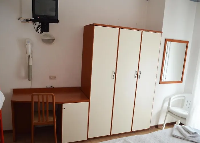 Arena Con Piscina 3* Κατόλικα