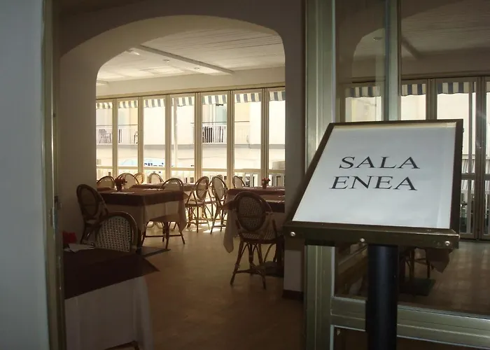 Arena Con Piscina 3*